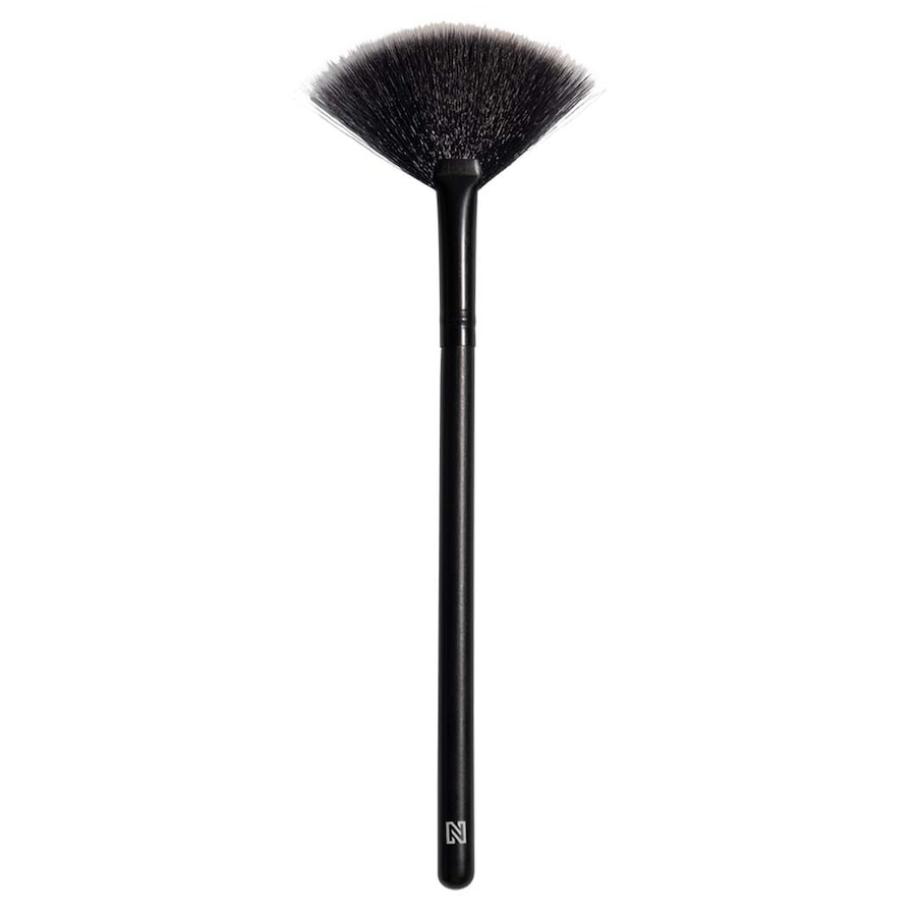 N BEAUTY Highlighter Brush