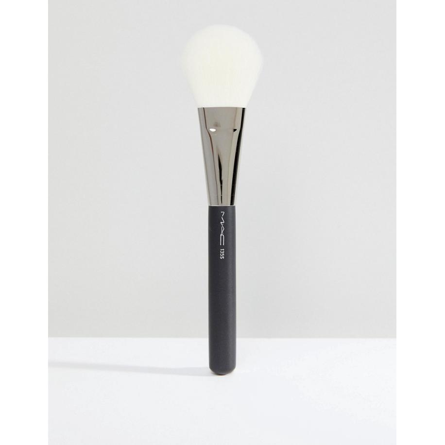 MAC 135S Grote platte poederkwast-Geen kleur