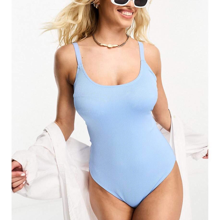 Ivory Rose Vollere buste Geribbeld badpak met lage ronde hals in blauw Blauw