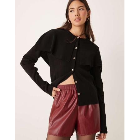 Miss Selfridge Shorts met elastische taille van imitatieleer in bordeauxrood