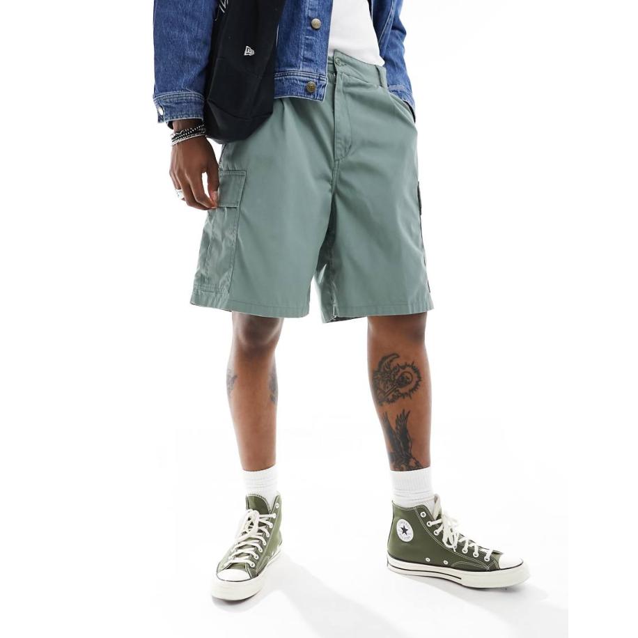Carhartt WIP - Cole - Cargoshort in groen Groen