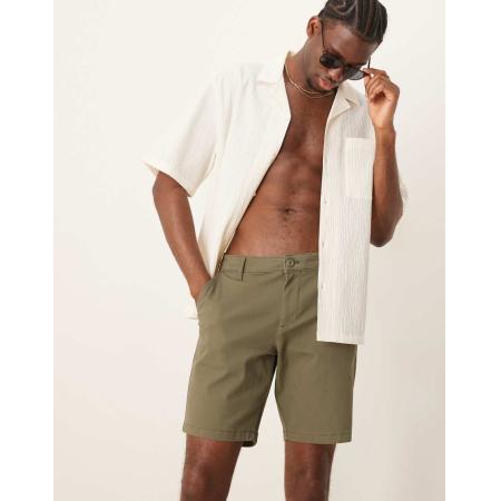 ASOS DESIGN - Slim-fit chinoshorts met normale lengte in kaki-Groen