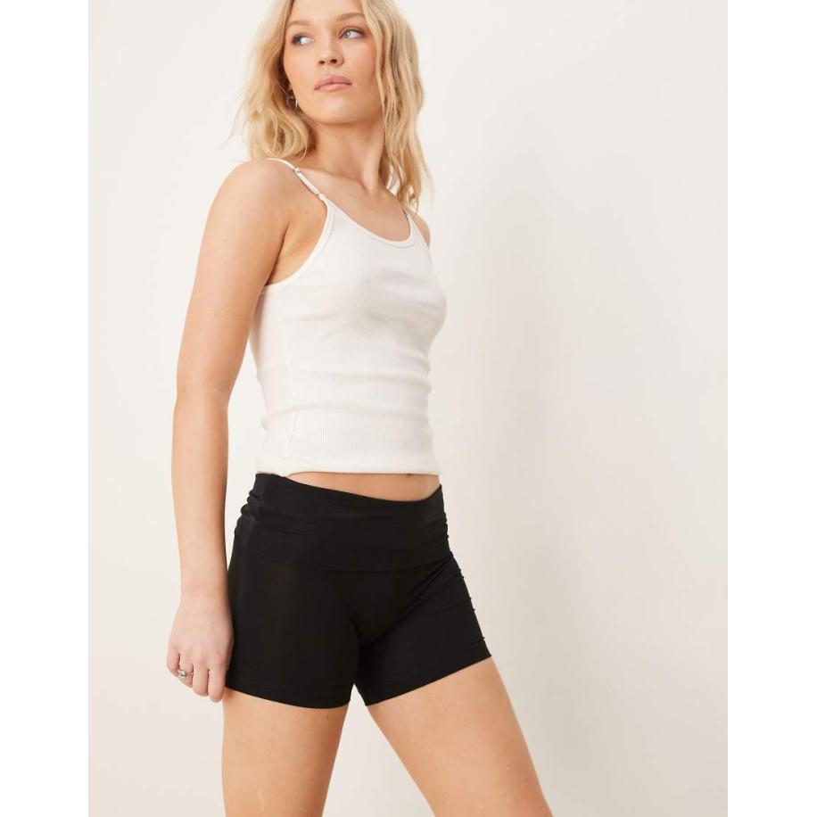 Miss Selfridge Shorts in zwart Zwart