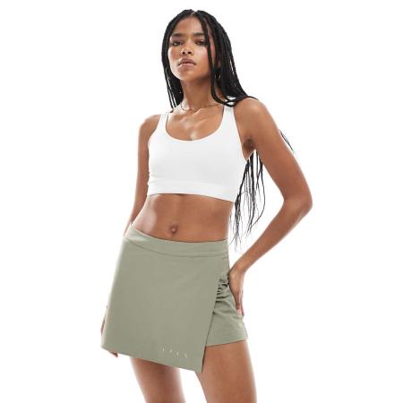 Born Living Yoga Valley Rok met ingebouwde short met achterzak in groen