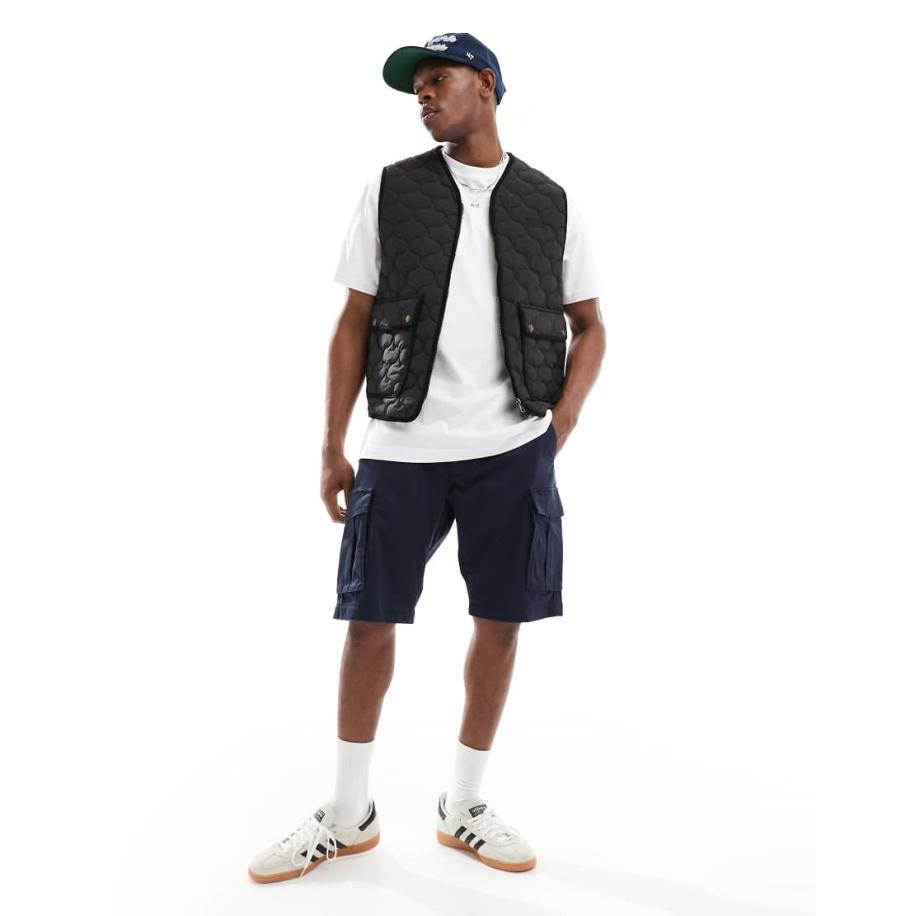 GANT - Ruimvallende cargoshort van keperstof in marineblauw Blauw