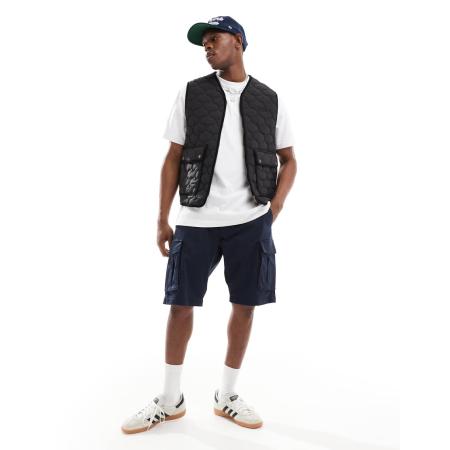 GANT - Ruimvallende cargoshort van keperstof in marineblauw