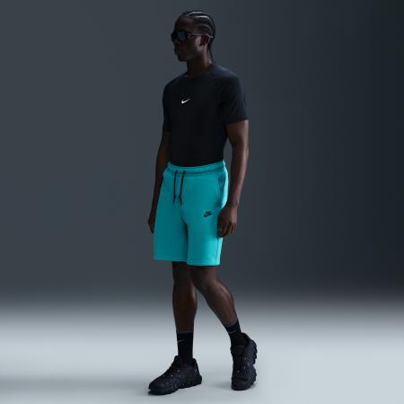 Nike Sportswear Tech Fleece Herenshorts - Groen