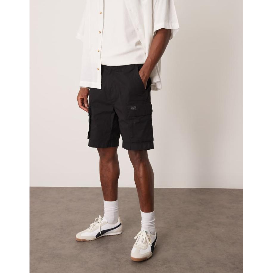 Calvin Klein Jeans - Cargoshort in zwart Zwart