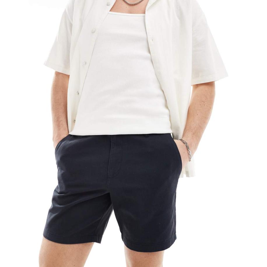 New Look - Smalle chinoshorts in marineblauw Blauw