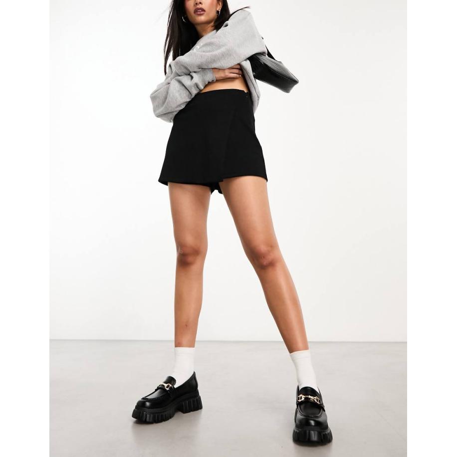 ASOS DESIGN Minimalistisch rokje met schuine zoom in zwart Zwart