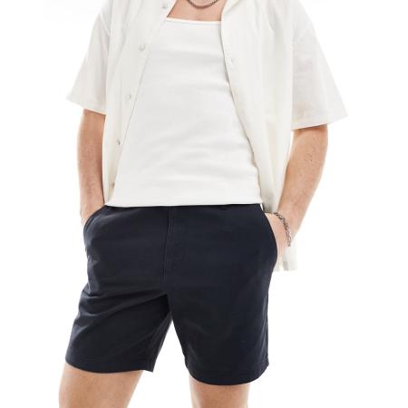 New Look - Smalle chinoshorts in marineblauw