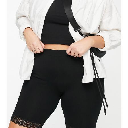 Vero Moda Curve Leggingshort met kanten detail in zwart