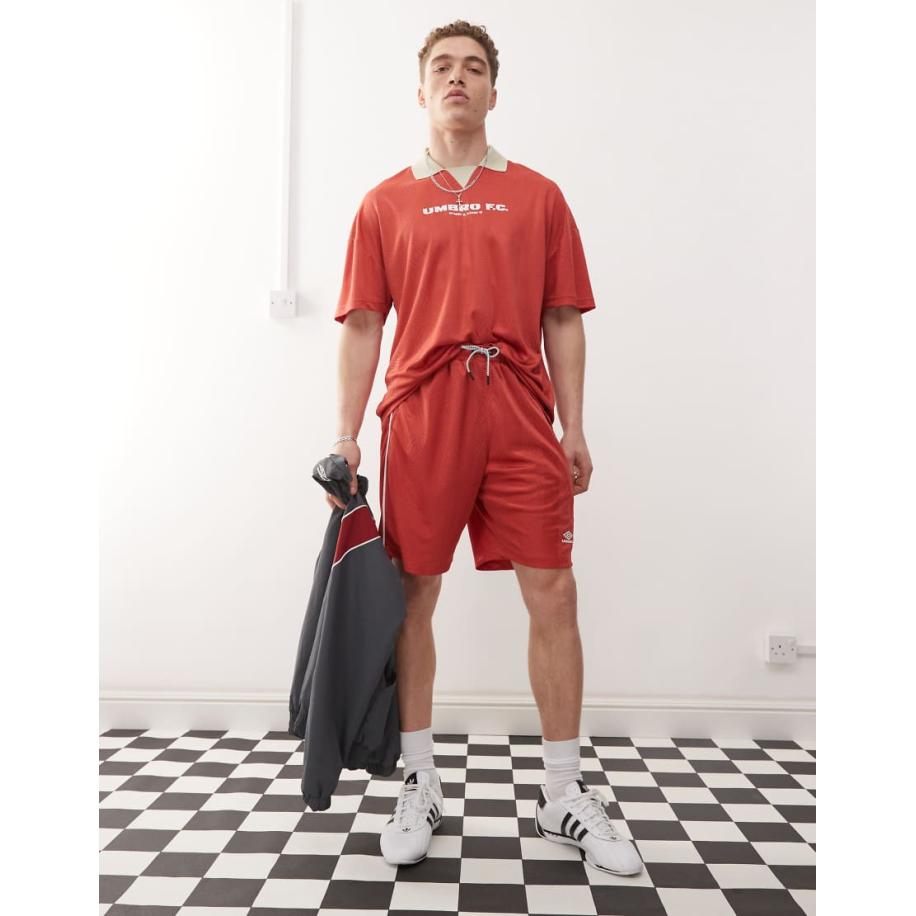 Umbro - Voetbal - Shorts in rood Rood