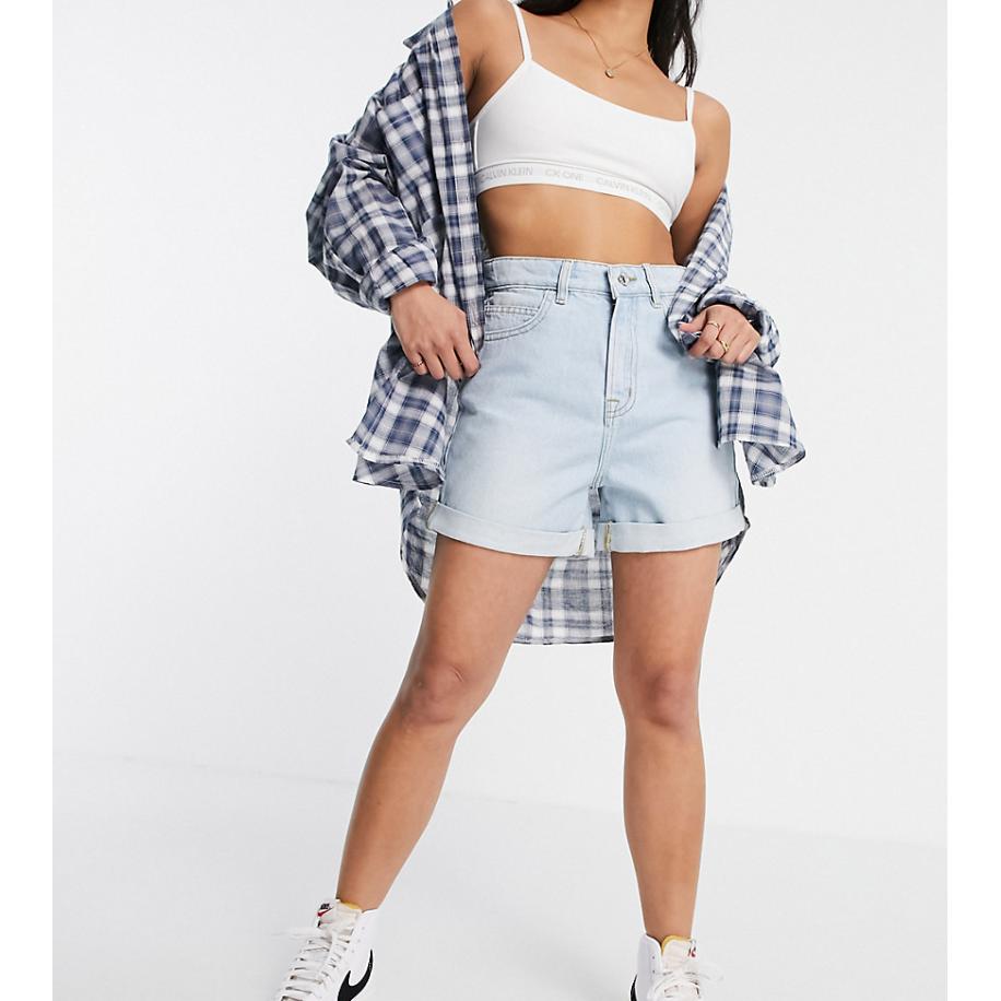 DTT Petite Caidi Denim short met hoge taille in lichtblauw Blauw