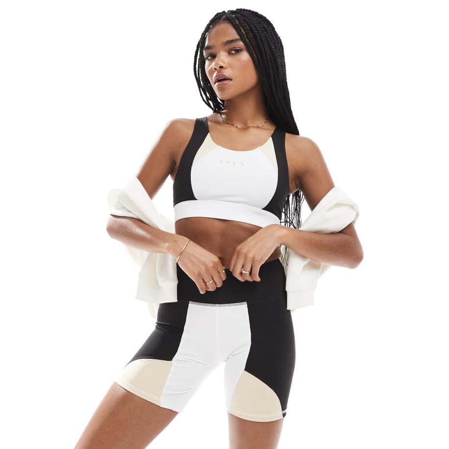 Born Living Yoga Darana Shorts in zwart, wit en beige-Veelkleurig Multicolor