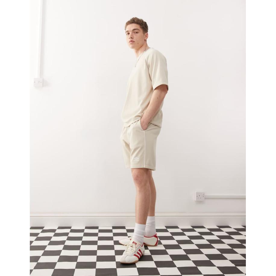 Umbro - Shorts van mesh met inzetstukken in beige-Grijs Grijs