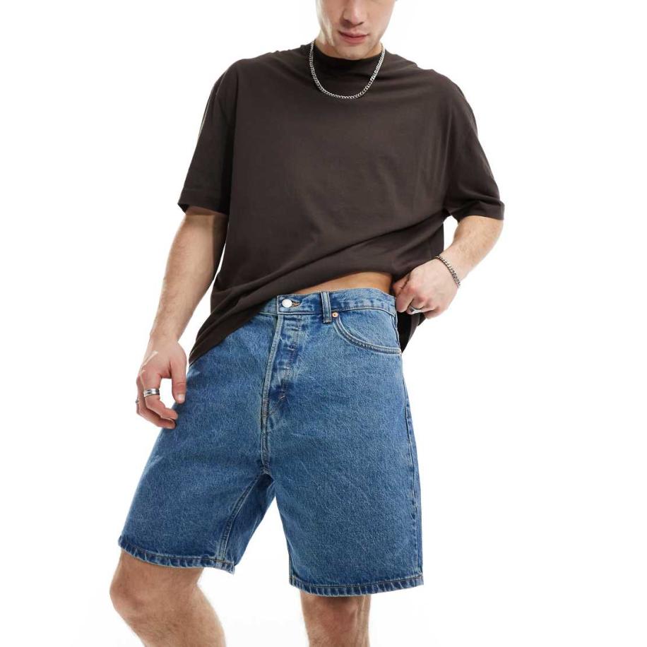 Weekday - Space - Ruimvallende denim short in jaren 90 blauw Blauw