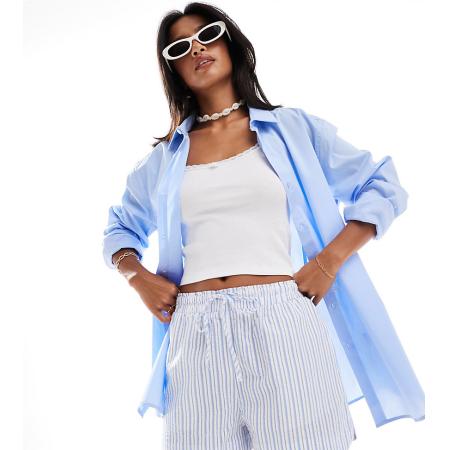 Stradivarius Petite Gestreepte katoenen short met elastische taille in blauw