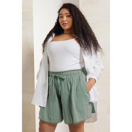 Yours Short Van Kreukelstof Met Gehaakte Rand In Saliegroen Size 62-64