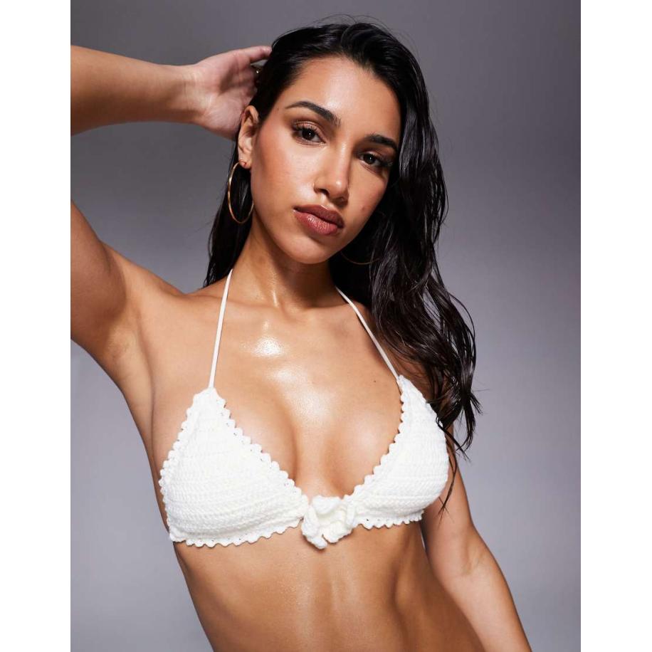 Candypants Gehaakt triangel-bikinitopje met bloem in wit Wit