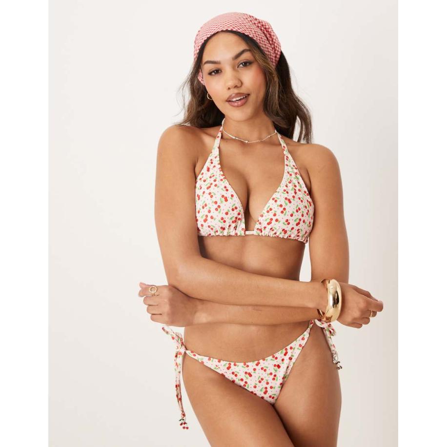Peek & Beau Vollere Cupmaten Triangel bikinitopje met kersenprint in roze Roze