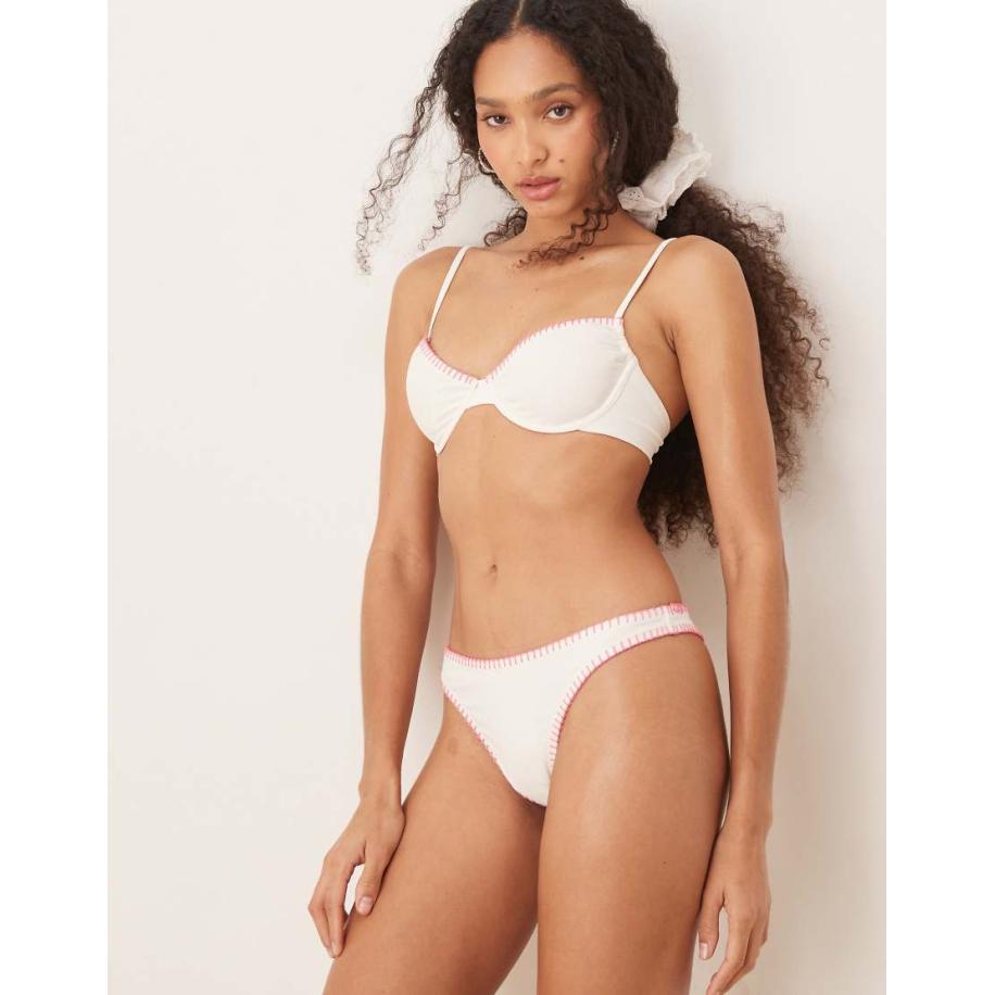 Stradivarius Bikinibroekje met stiksels in wit en roze-Veelkleurig Multicolor