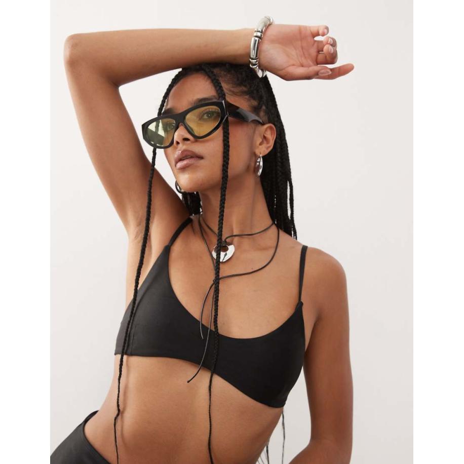 COLLUSION Mix en match Bikini-bralette zonder sluiting in gebrand zwart Zwart