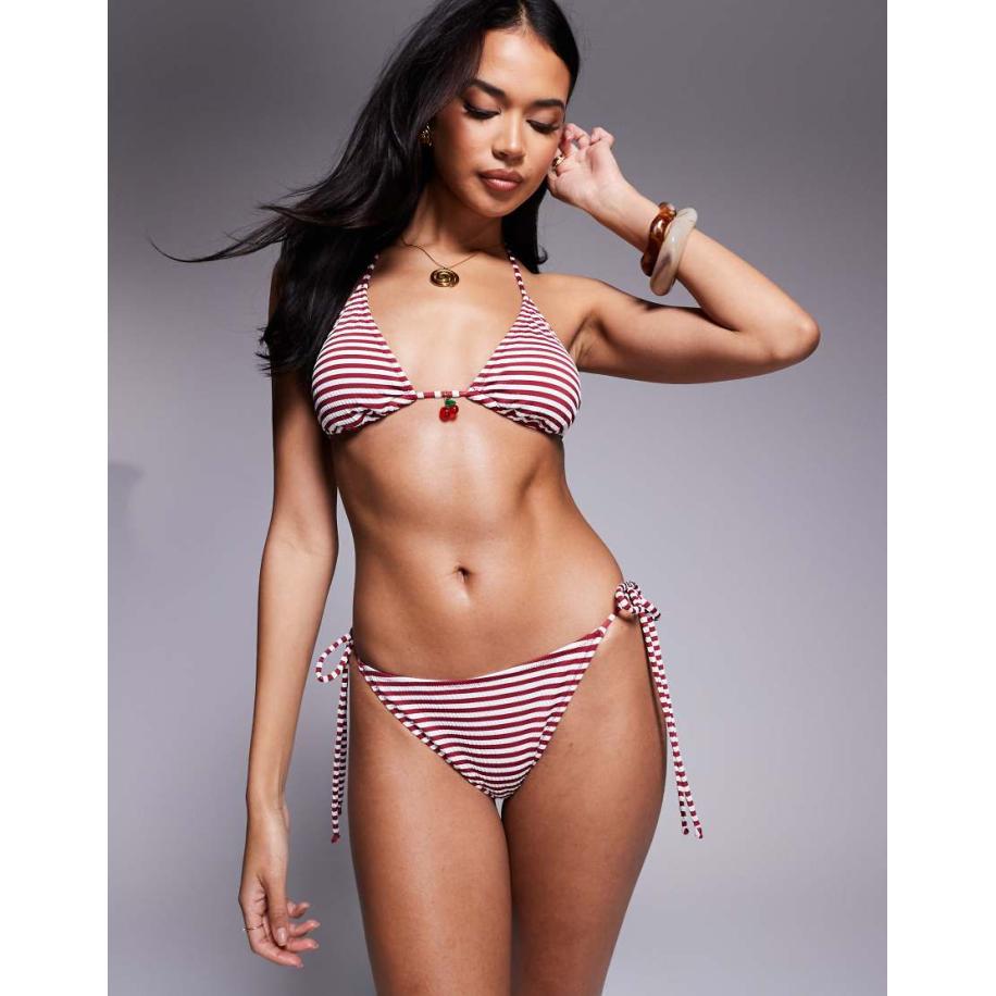 Candypants Gestreept bikinibroekje van kreukelstof met gestrikte zijkanten in rood en wit-Veelkleurig Multicolor