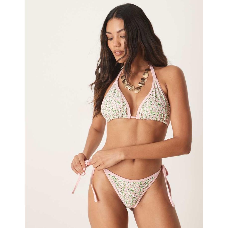 Peek & Beau Bikinibroekje met gestrikte zijkanten en contrasterende biezen in fijne roze bloemenprint-Veelkleurig Multicolor