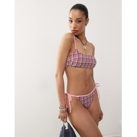 Reclaimed Vintage Bikinibroekje van seersuckerstof met gingham ruit en gestrikte zijkanten in roze