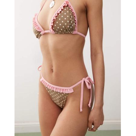 Reclaimed Vintage Bikinibroekje met gestrikte zijkant en roze ruches in bruin met polkadots