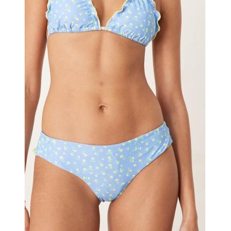 Kulani Kinis String bikinibroekje met golvende rand en citroengele bloemenprint in blauw