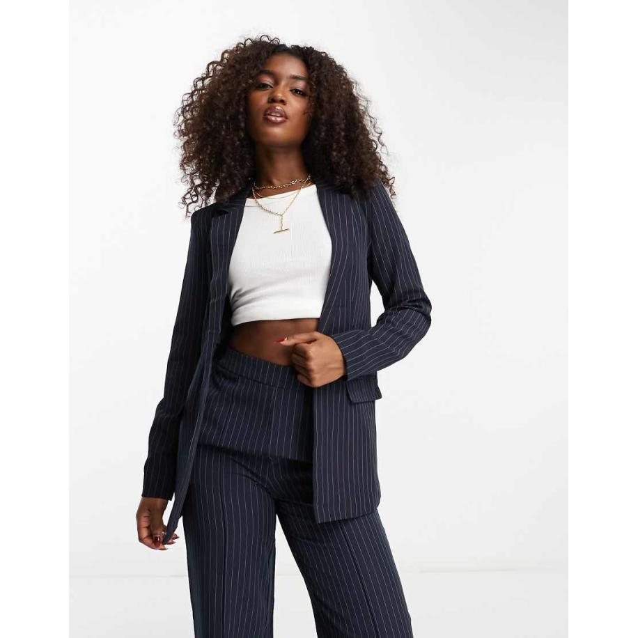 Pieces Elegante blazer in marineblauw met krijtstreep, deel van co-ord set Blauw