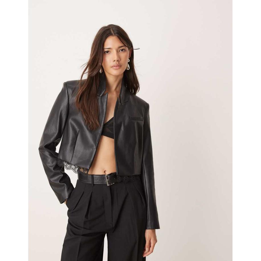 Miss Selfridge Cropped blazer in zwart Zwart