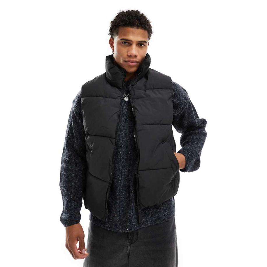 Bershka - Gewatteerde gilet in zwart Zwart