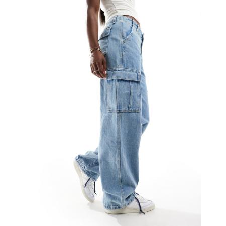 Levi's 94 Ruimvallende cargojeans in lichtblauw