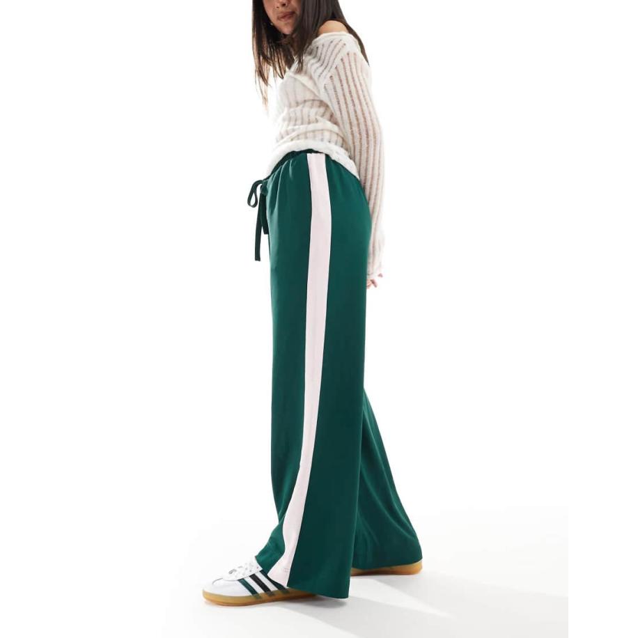 ASOS DESIGN Broek met elastische taille en contrasterend inzetstuk in bosgroen Groen