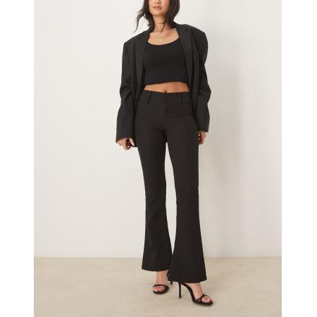 Gina Tricot Flare jeans met stretch en lage taille in zwart