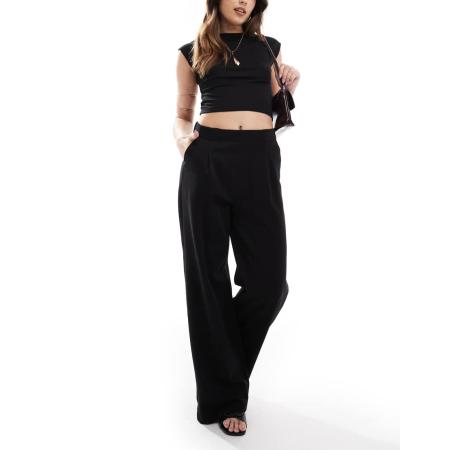 Stradivarius Broek met wijde pijpen in zwart