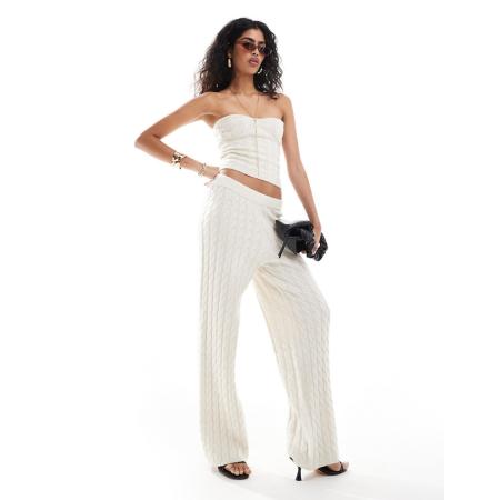 4th & Reckless Gebreide broek met kabels en wijde pijpen in crème, deel van co-ord set-Wit