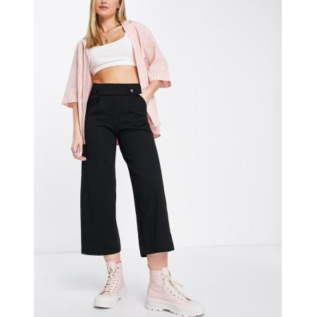 JDY Cropped culottes met knoopje in zwart