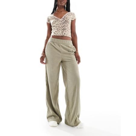 ONLY Corduroy broek met wijde pijpen en elastische taille in saliegroen