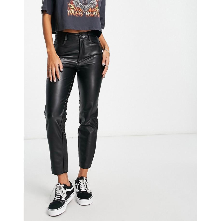 Only Emily Enkellange broek van imitatieleer in zwart Zwart