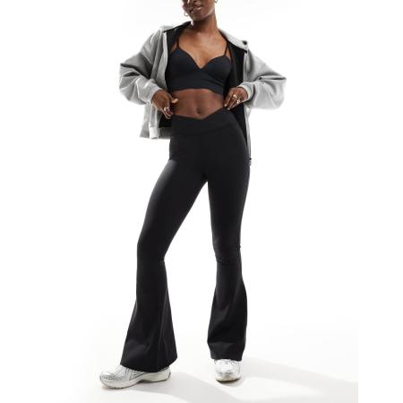 Cotton On Ultrazachte jersey flares met V-vormige taille met overslag in zwart