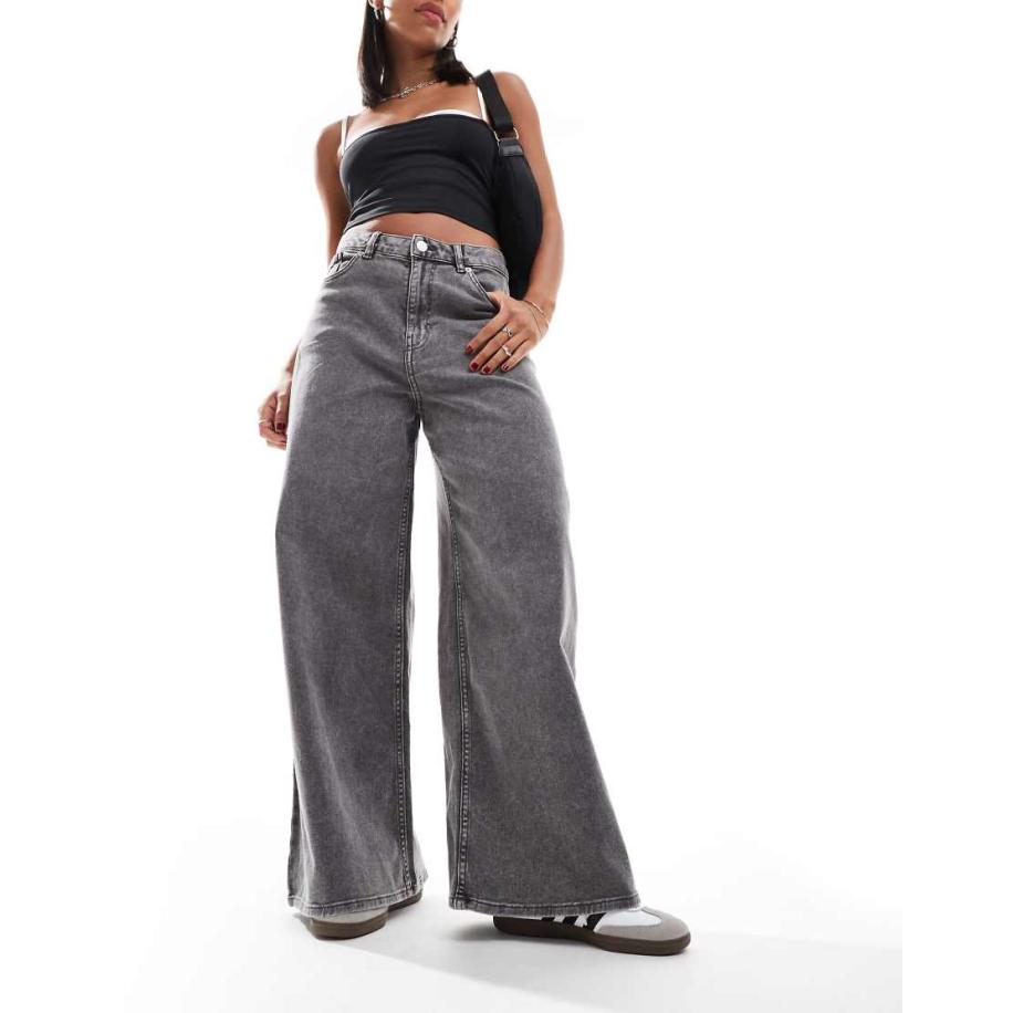 Monki Wijde baggy denim broek in grijs met wassing-Zwart Zwart