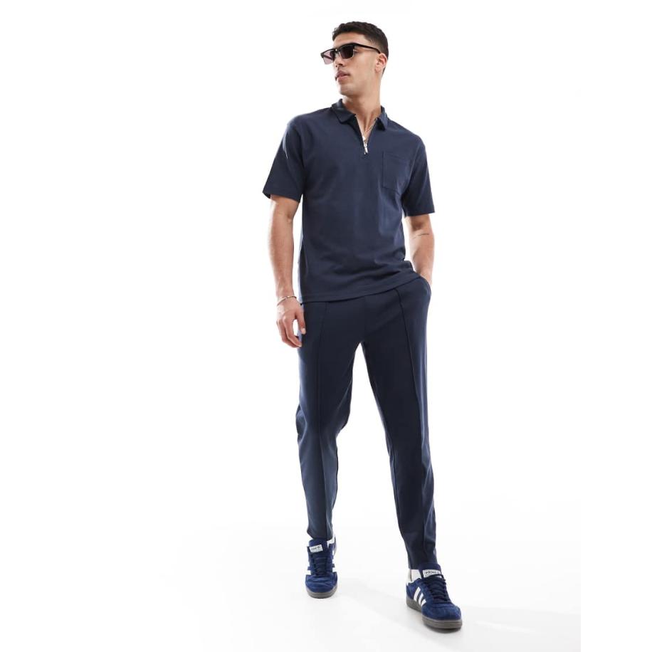 New Look - Joggingbroek met plat gestikte plooien in marineblauw, deel van co-ord set Blauw