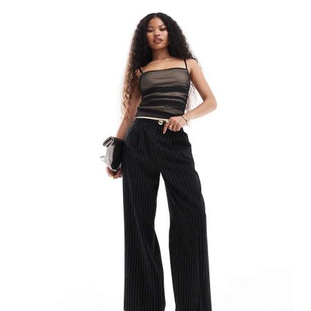 Miss Selfridge Petite Elegante broek met rechte pijpen in zwart met witte krijtstreep