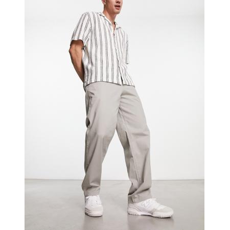 ADPT - Chino met wijde pasvorm in lichtgrijs