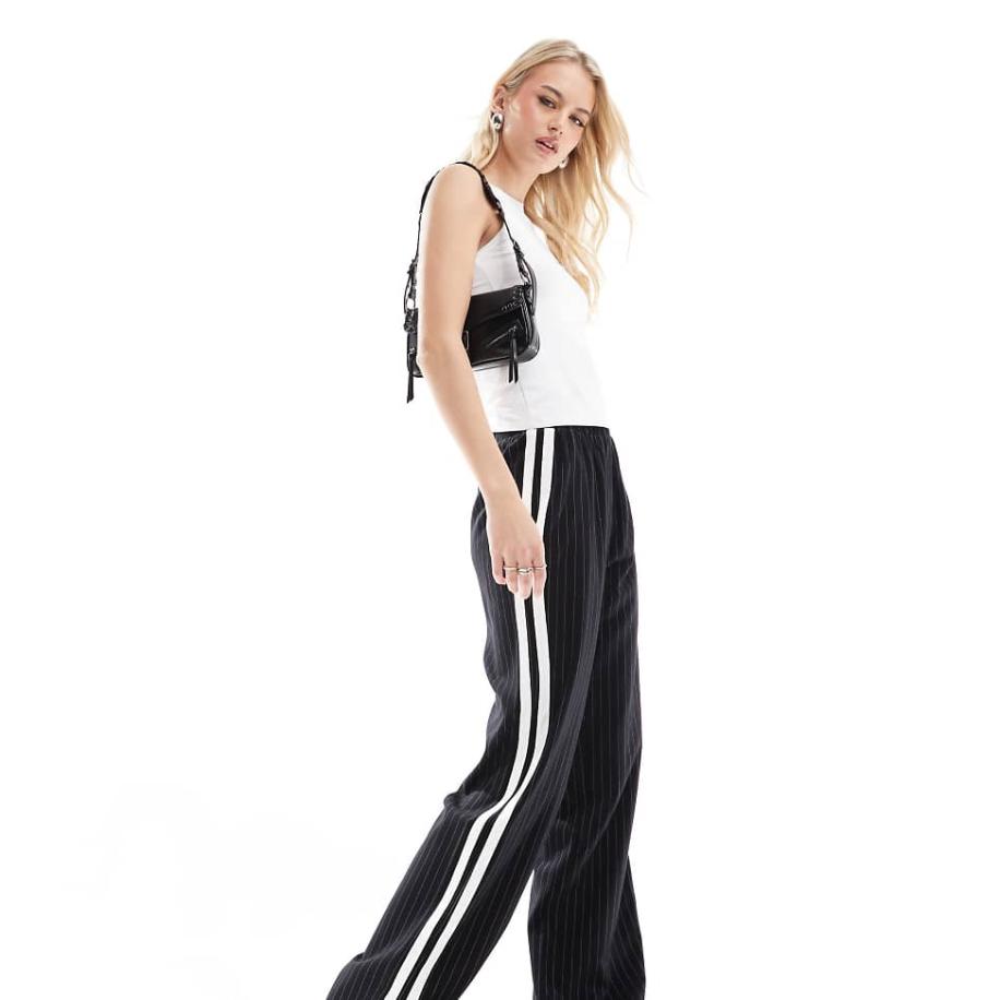 4th & Reckless Tall Broek met wijde pijpen en zijstreep in zwarte krijtstreep-Veelkleurig Multicolor