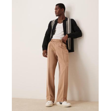 ASOS DESIGN - Nette broek met wijde pijpen en plooi aan de voorkant in lichtbruin
